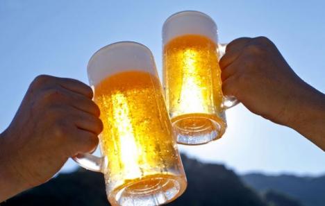Românii, pe locul 10 în topul consumatorilor de bere